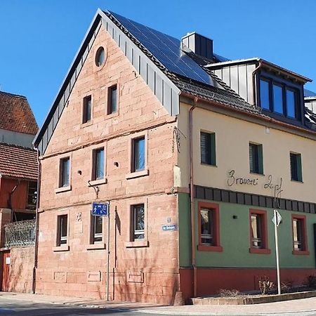 Wirtshaus & Hotel Zur Alten Brauerei Zapf Uettingen Bagian luar foto