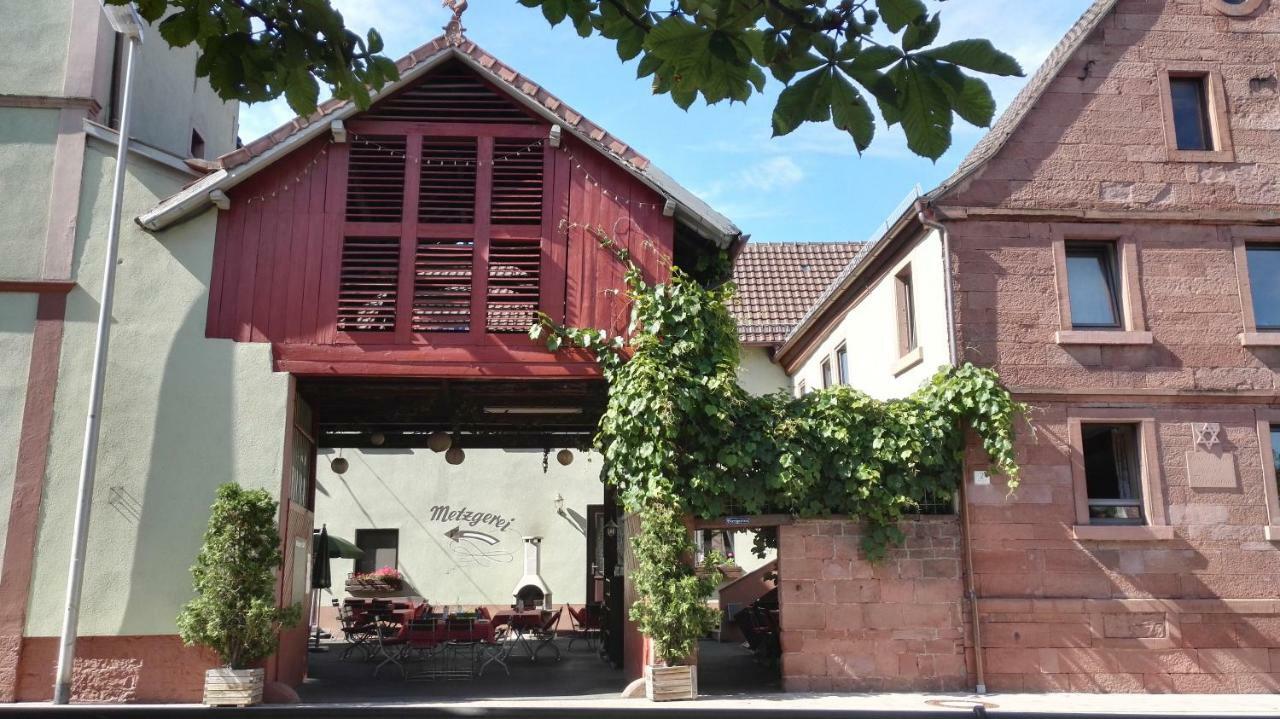 Wirtshaus & Hotel Zur Alten Brauerei Zapf Uettingen Bagian luar foto